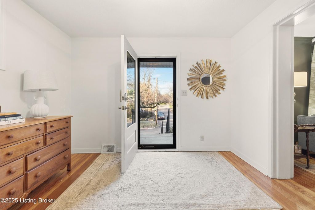 Photo of 239 Franck Ave, Louisville, KY 40206 (MLS # 1706488)