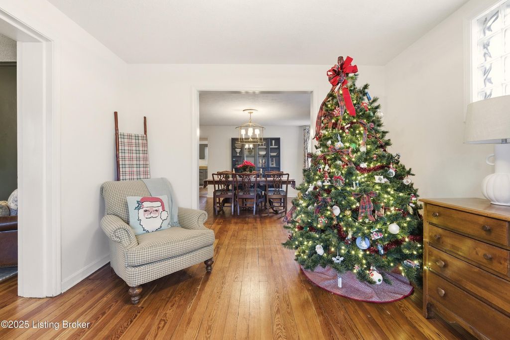 Photo of 239 Franck Ave, Louisville, KY 40206 (MLS # 1706488)