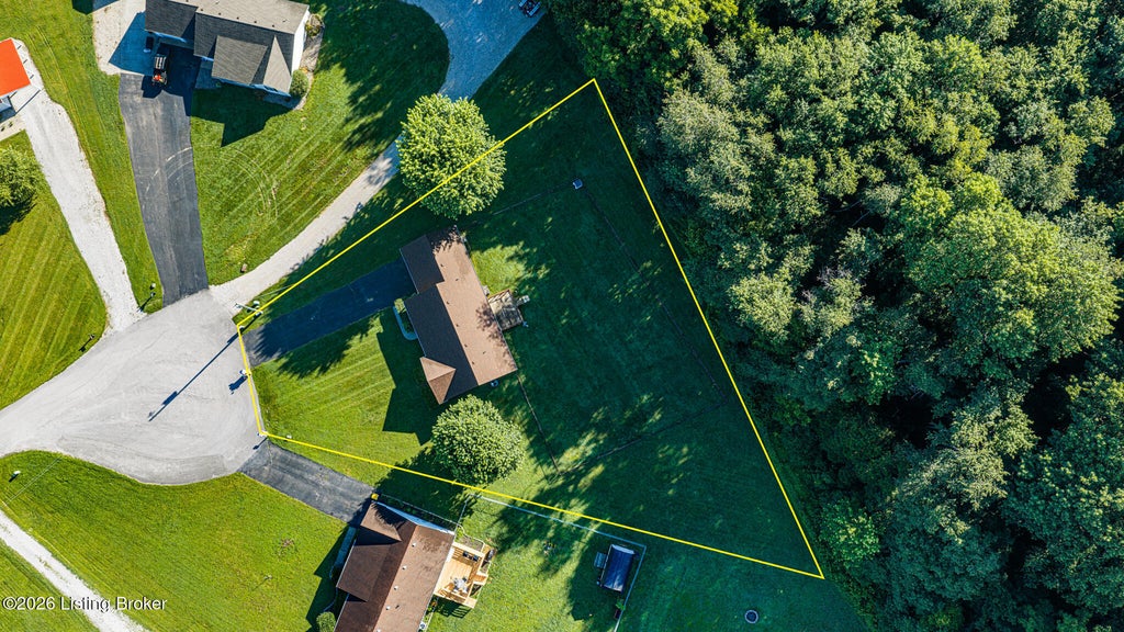 Photo of 80 Gateway Ct, Smiths Grove, KY 42171 (MLS # 1732438)