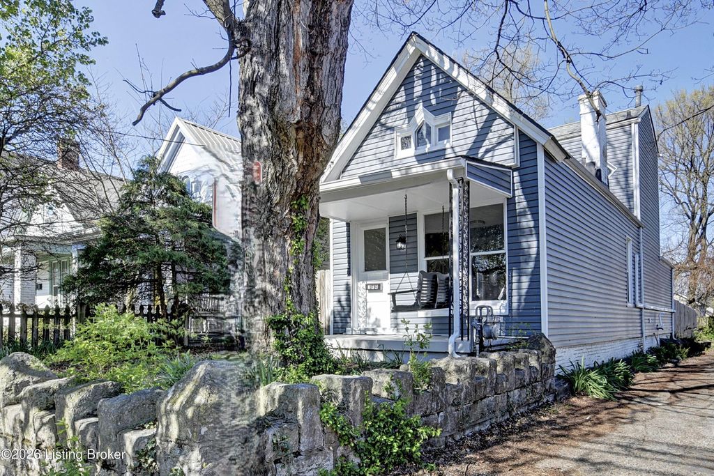 Photo of 170 Pope St, Louisville, KY 40206 (MLS # 1713104)