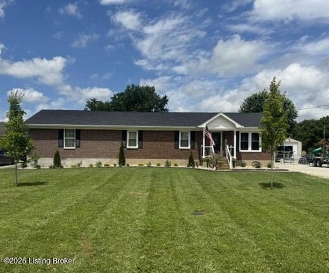 Homes For Sale - 380 Oakrun Dr<br/> Mt Washington, KY 40047
