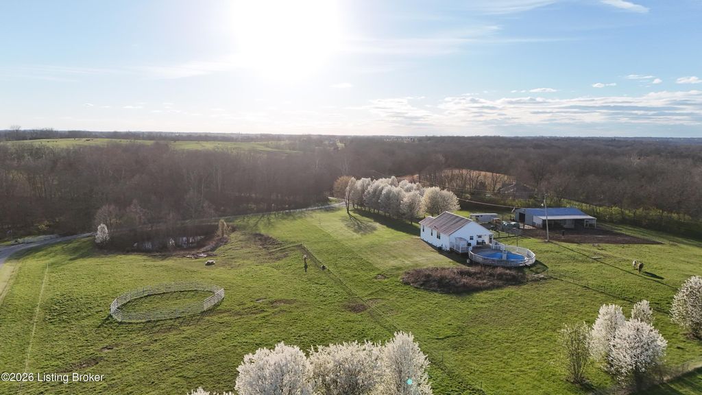 Photo of 840 Stevens Ln, Bloomfield, KY 40008 (MLS # 1710218)