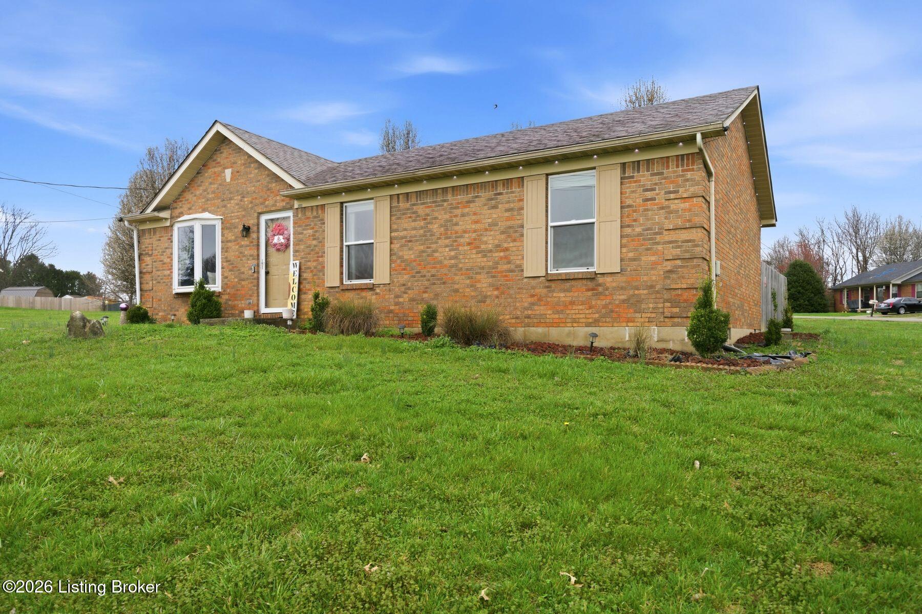101 Rainbow Ct