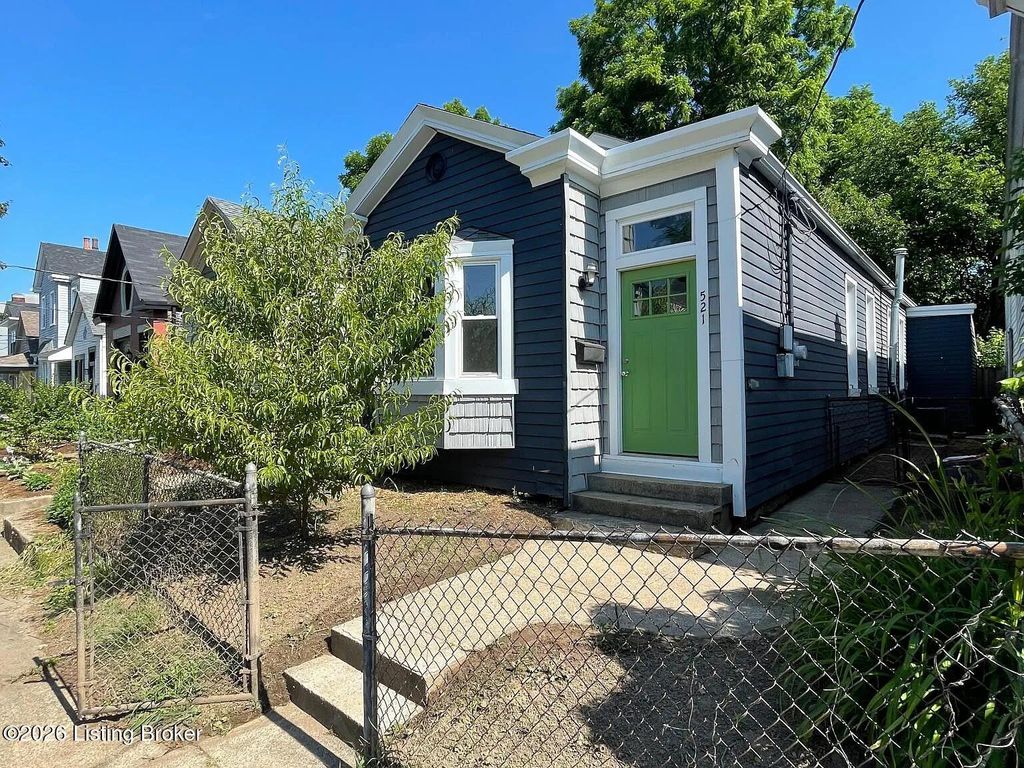 Photo of 521 E Ormsby Ave, Louisville, KY 40203 (MLS # 1707072)