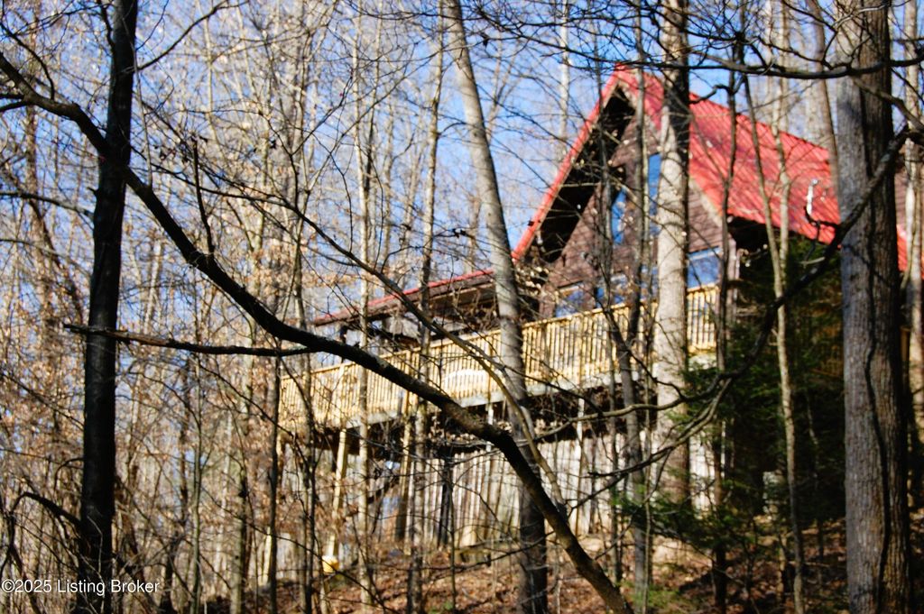 Photo of 447 Robbie Ridge Rd, Slade, KY 40376 (MLS # 1706106)