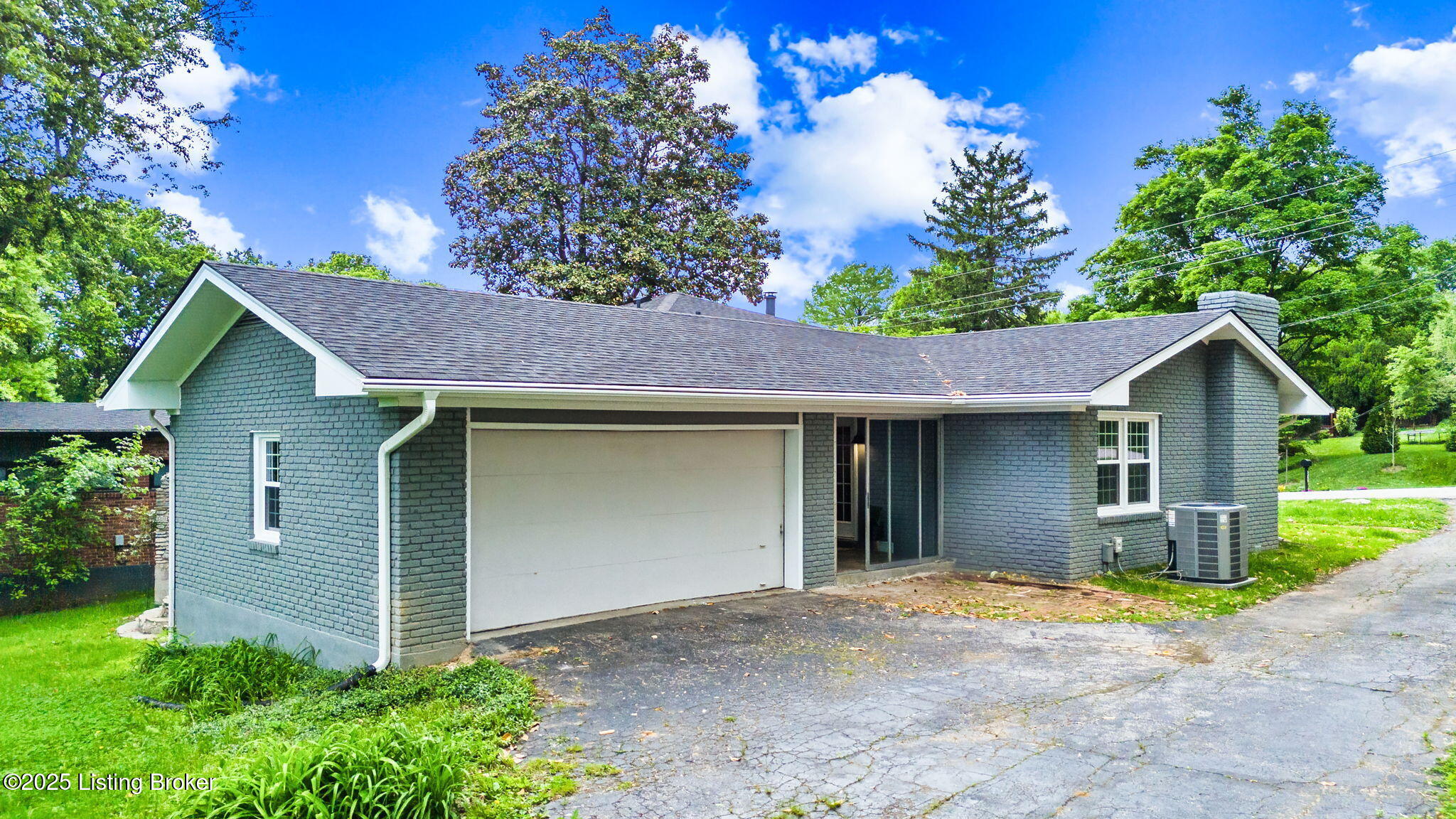 3212 Five Oaks Pl, Louisville, Kentucky image 6