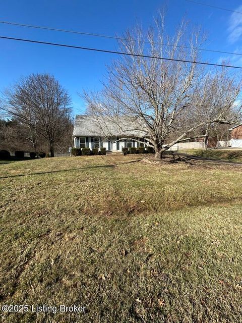 Photo of 531 Rose Creek Dr, Radcliff, KY 40160 (MLS # 1705647)