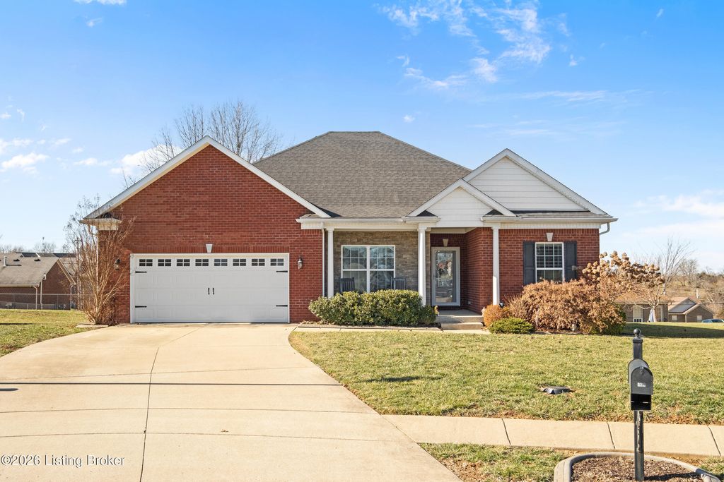 Photo of 176 Poplar Grove Ct, Mt Washington, KY 40047 (MLS # 1707543)