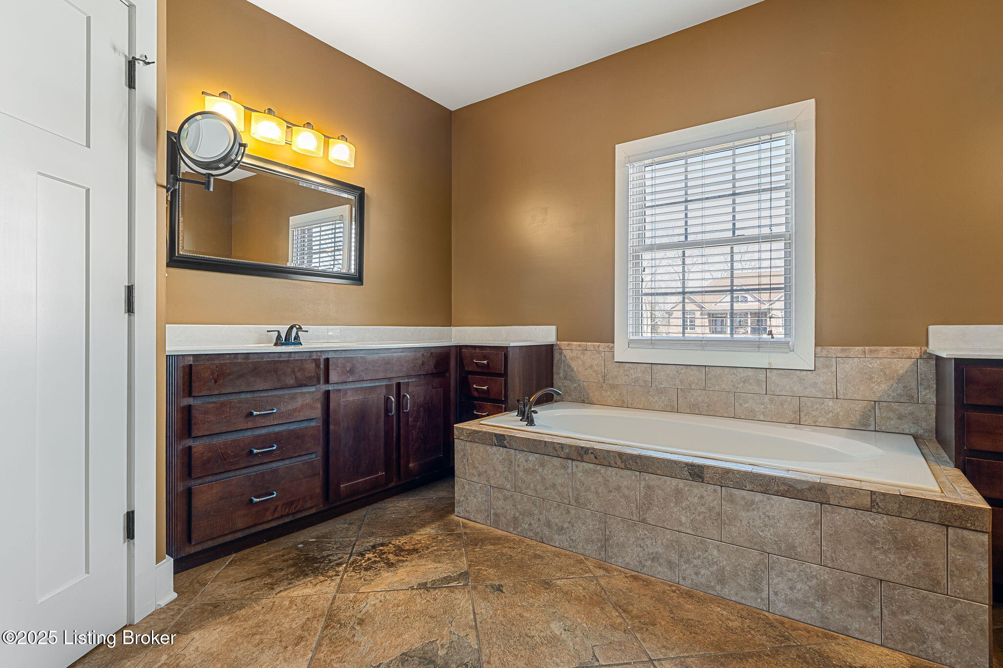 7204 Star Barn Ln, Crestwood, Kentucky image 18