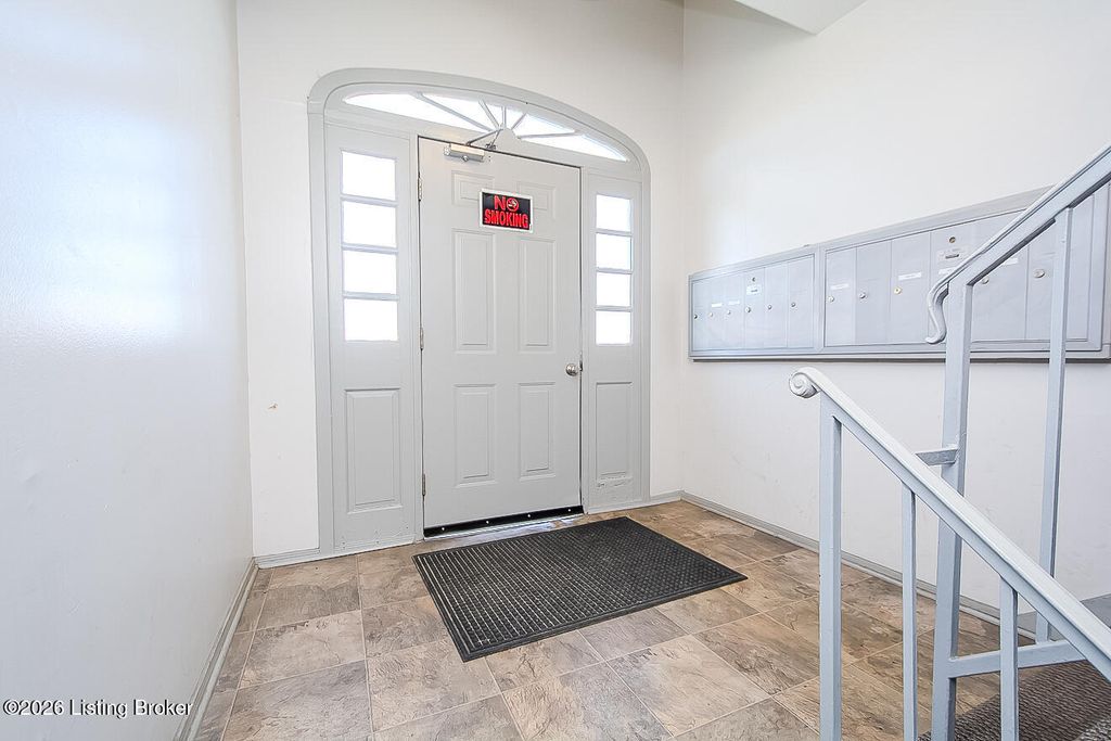 Photo of 9610 Westport Rd #APT 3, Louisville, KY 40241 (MLS # 1715355)