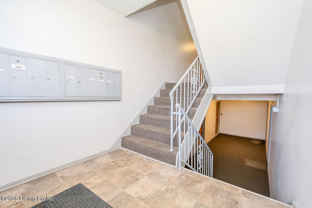 Photo of 9610 Westport Rd #APT 3, Louisville, KY 40241 (MLS # 1715355)