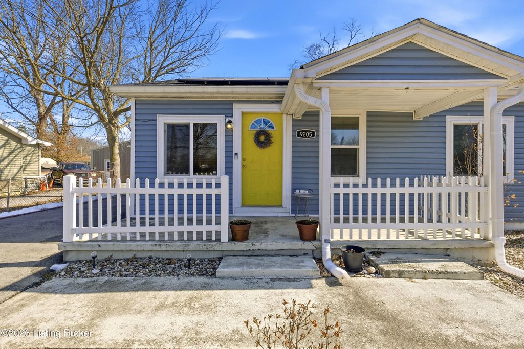 Photo of 9205 Dempley Ave, Louisville, KY 40272 (MLS # 1712802)