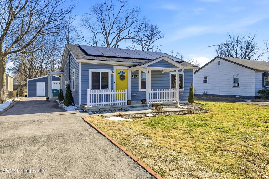 Photo of 9205 Dempley Ave, Louisville, KY 40272 (MLS # 1712802)