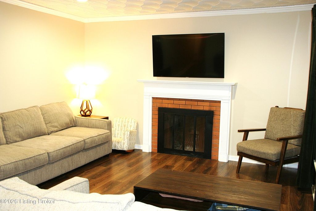 Photo of 9710 Lyric Ln, Jeffersontown, KY 40299 (MLS # 1707194)