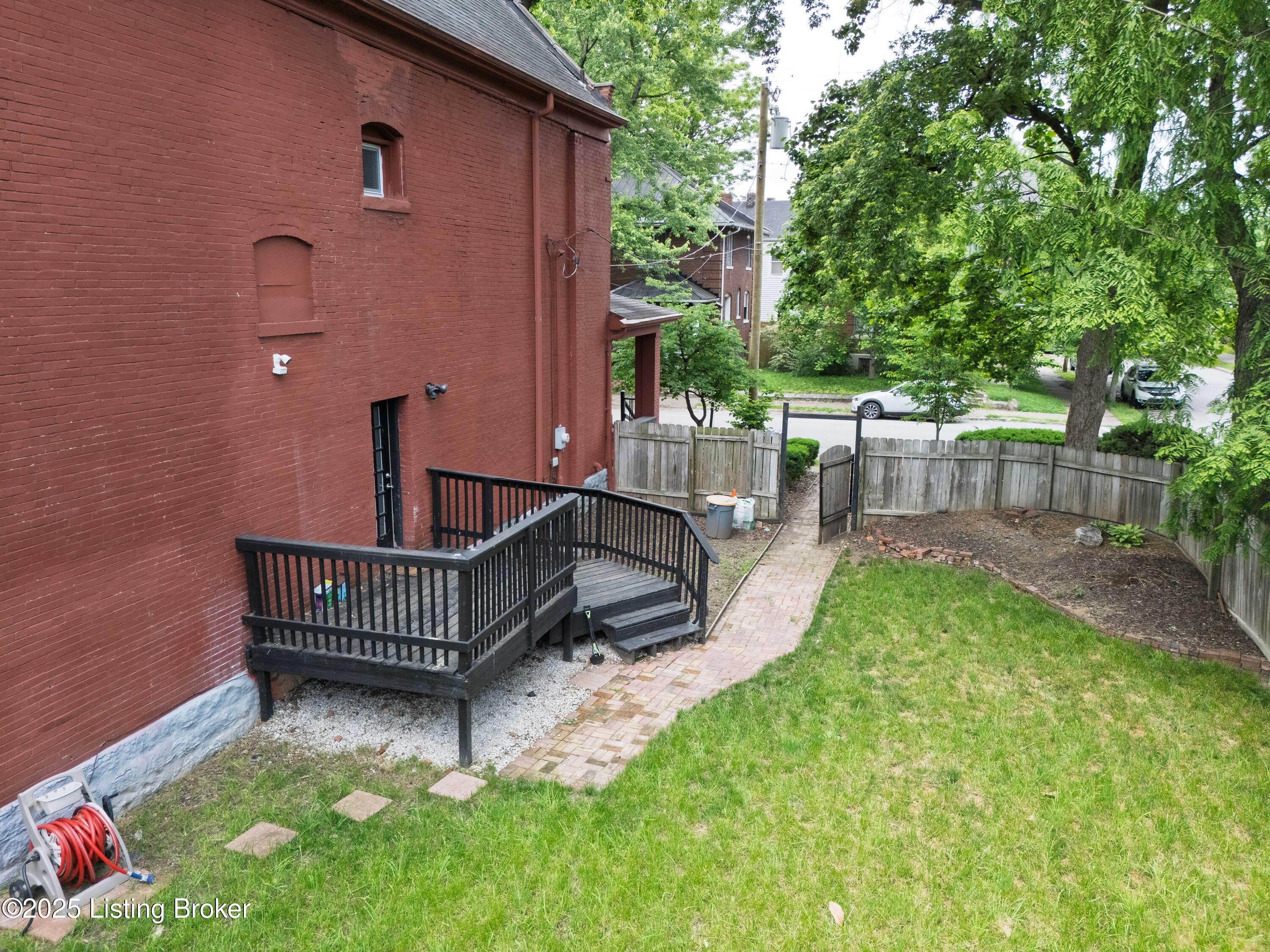 1031 Garvin Pl, Louisville, Kentucky image 3