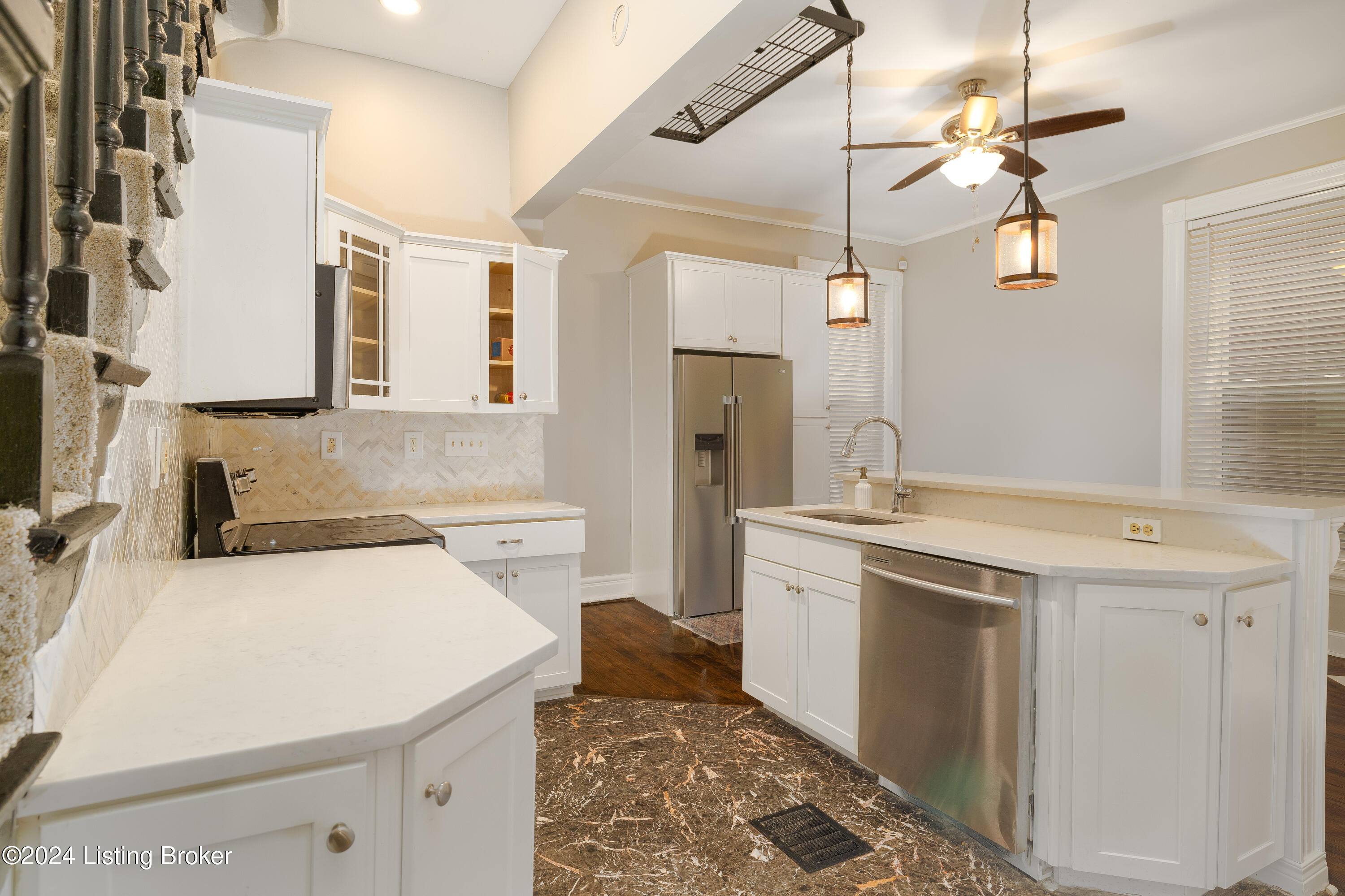 1031 Garvin Pl, Louisville, Kentucky image 7