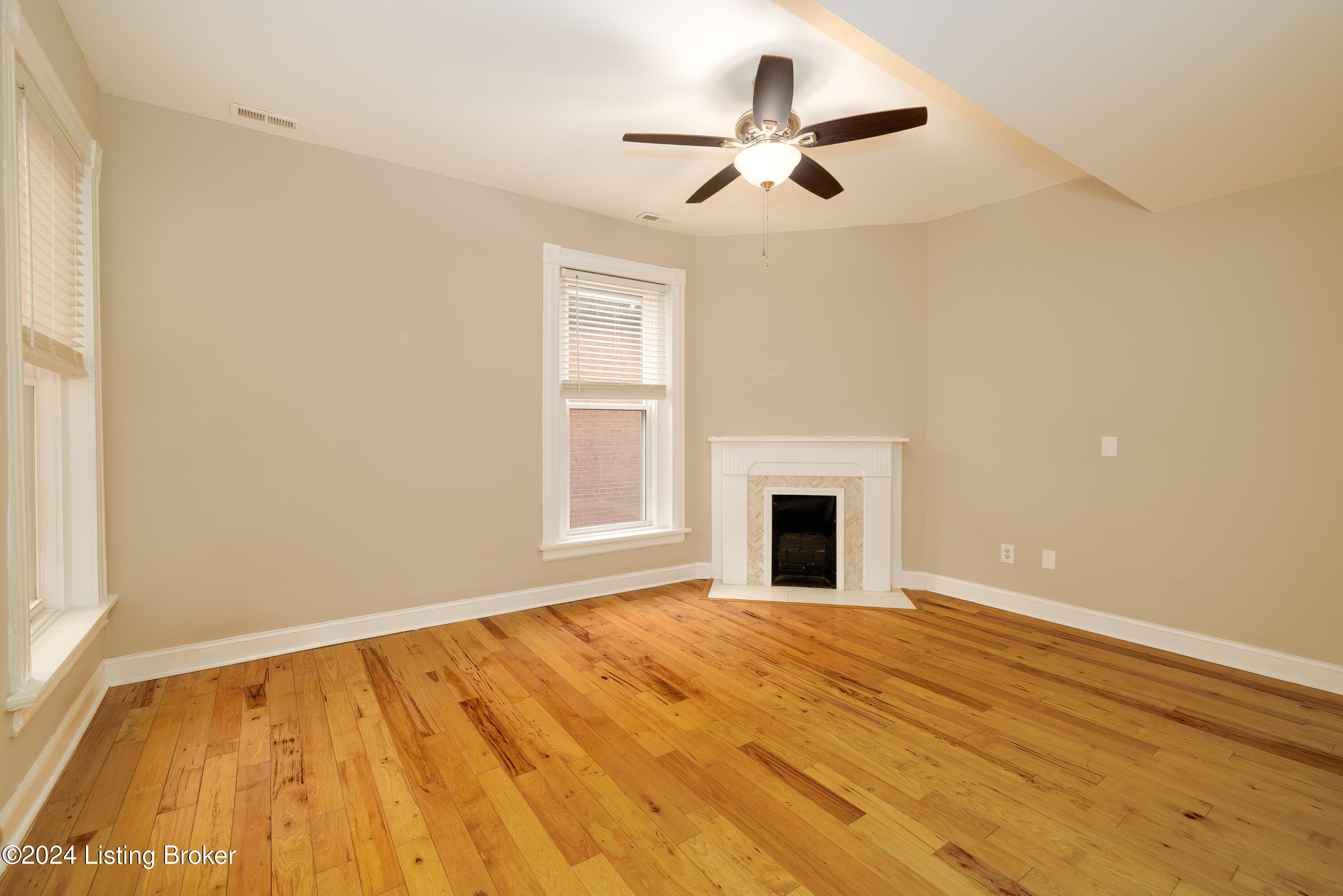 1031 Garvin Pl, Louisville, Kentucky image 16