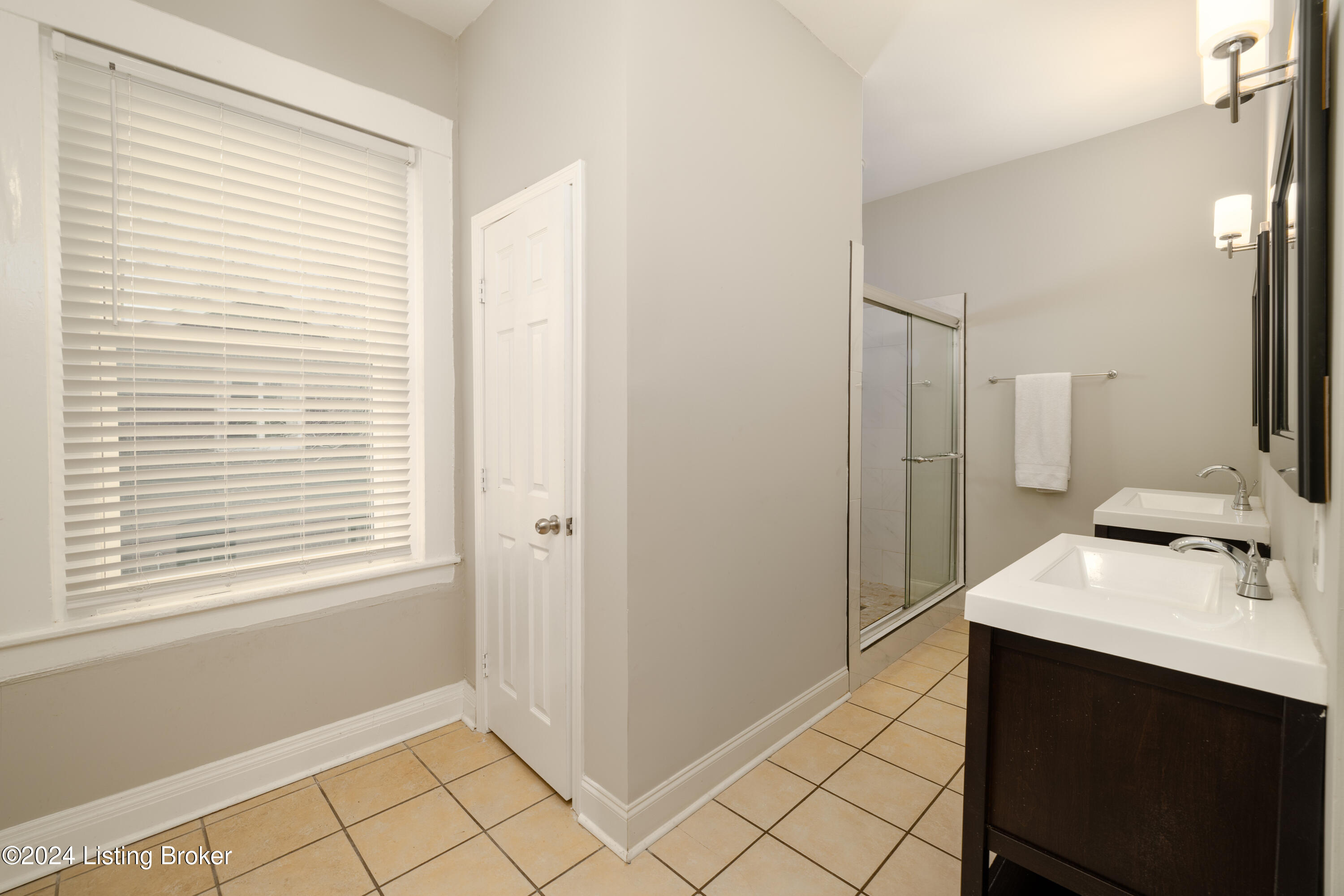 1031 Garvin Pl, Louisville, Kentucky image 18