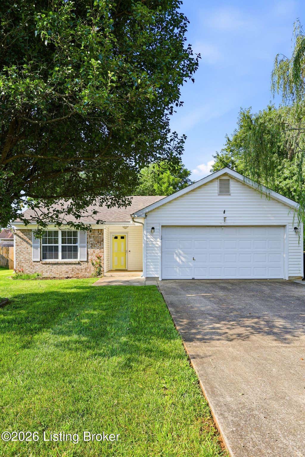 Photo of 12204 Jonel Ct, Louisville, KY 40245 (MLS # 1721178)