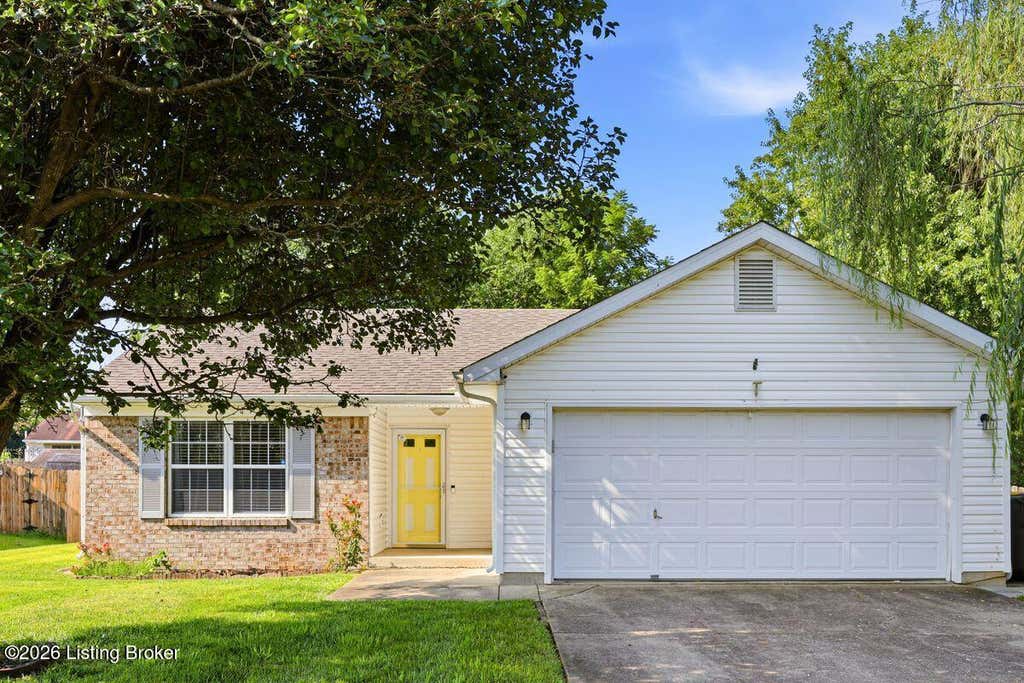 Photo of 12204 Jonel Ct, Louisville, KY 40245 (MLS # 1721178)