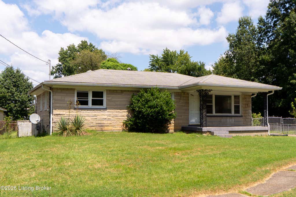 Photo of 6503 Don Bon Ct, Louisville, KY 40258 (MLS # 1725415)