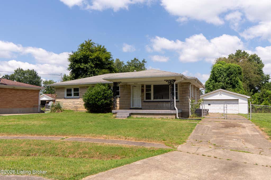 Photo of 6503 Don Bon Ct, Louisville, KY 40258 (MLS # 1725415)