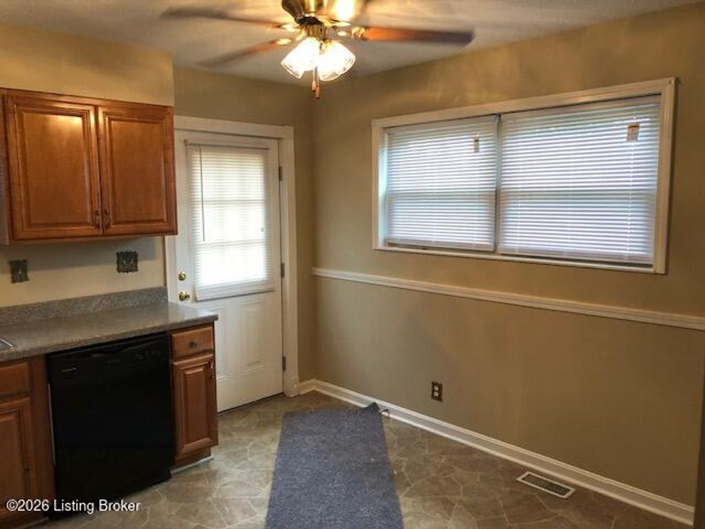 Photo of 8401 Cloverport Dr, Louisville, KY 40228 (MLS # 1713265)