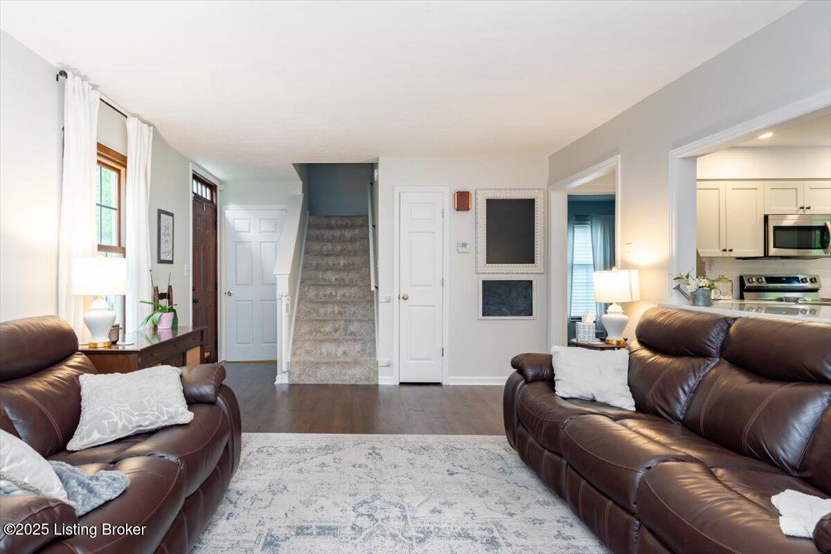 319 N Watterson Trail, Louisville, Kentucky image 6