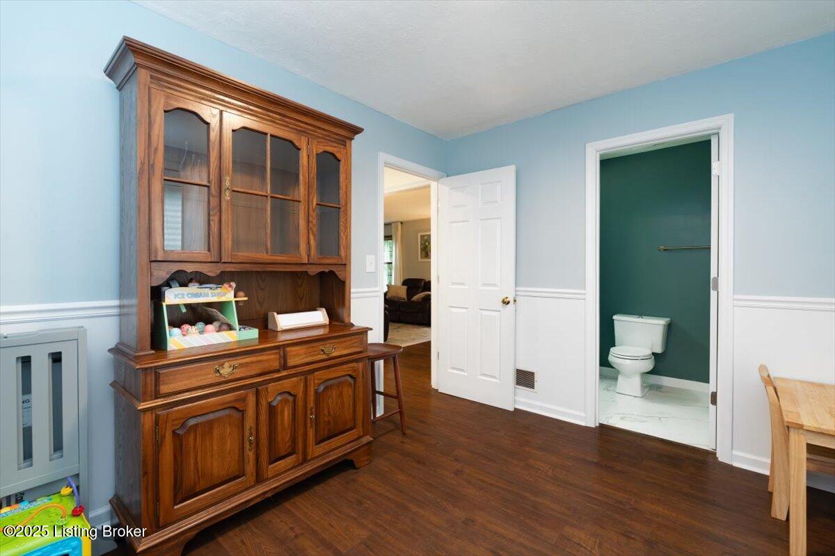 319 N Watterson Trail, Louisville, Kentucky image 14