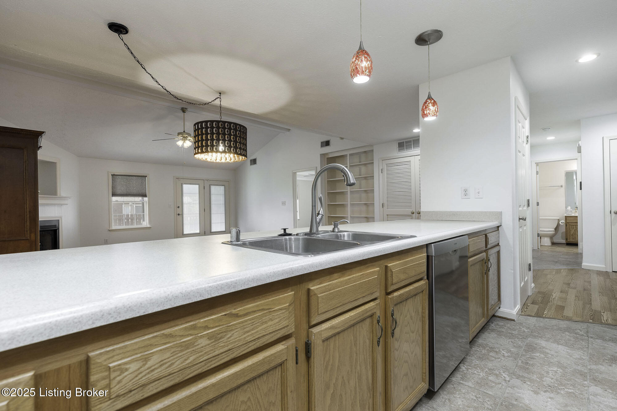 12418 Spring Leaf Ct, Louisville, Kentucky image 8