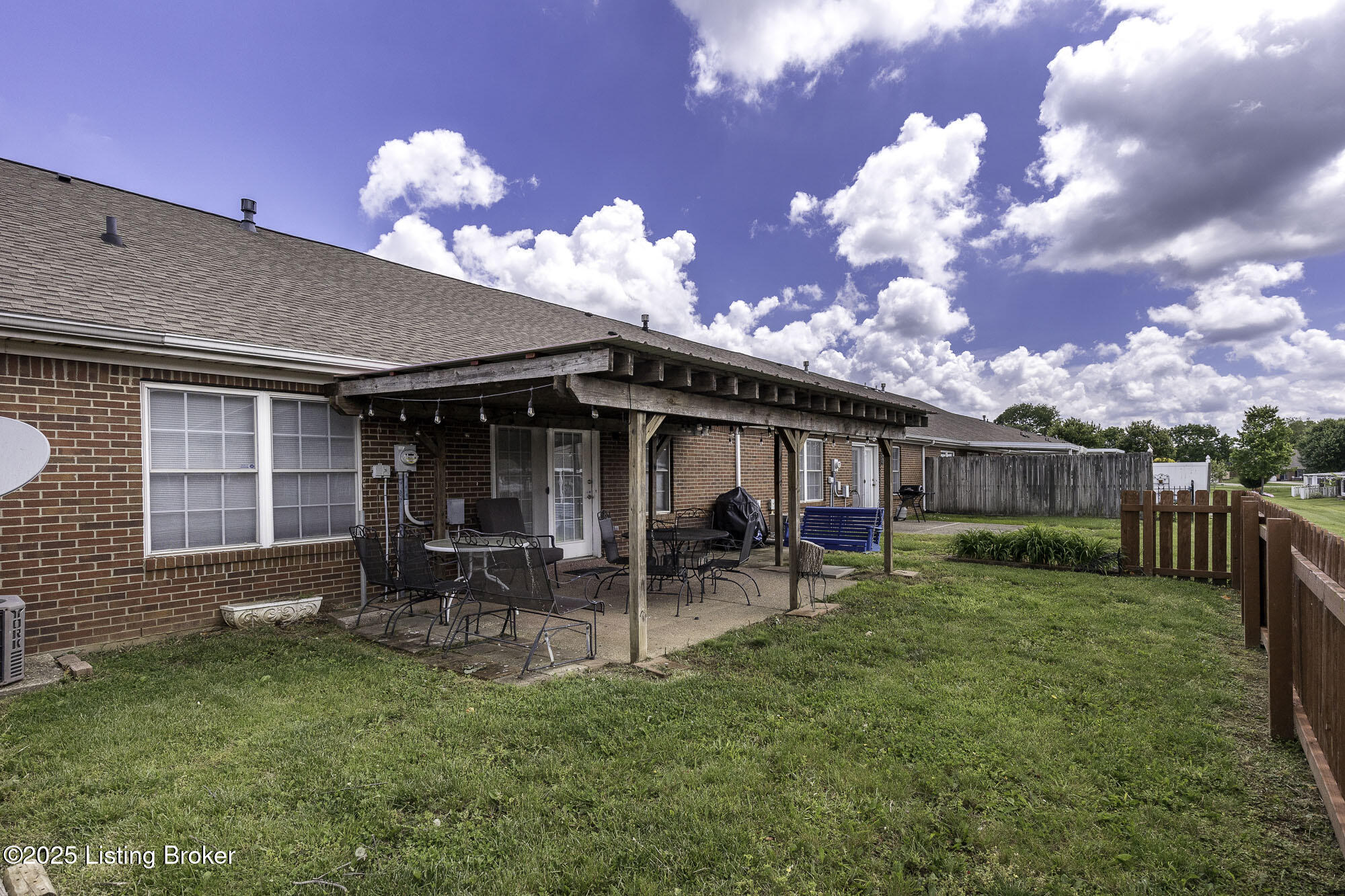 12418 Spring Leaf Ct, Louisville, Kentucky image 24