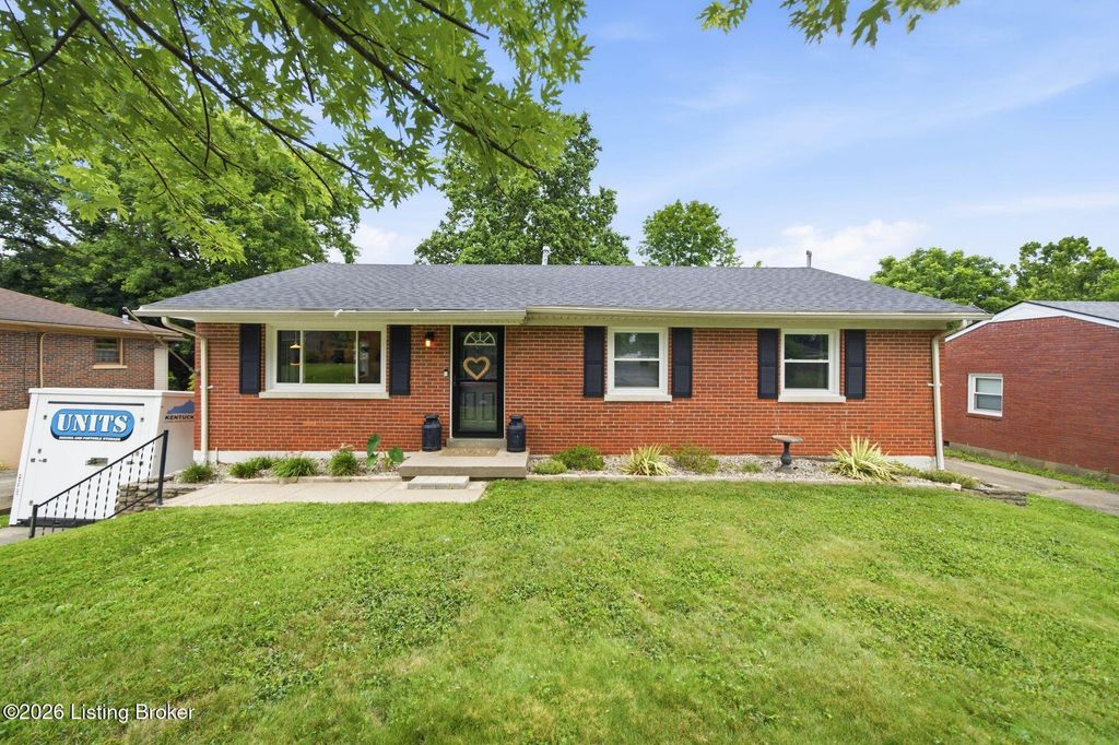 Photo of 10119 Headley Hill Rd, Louisville, KY 40223 (MLS # 1722972)