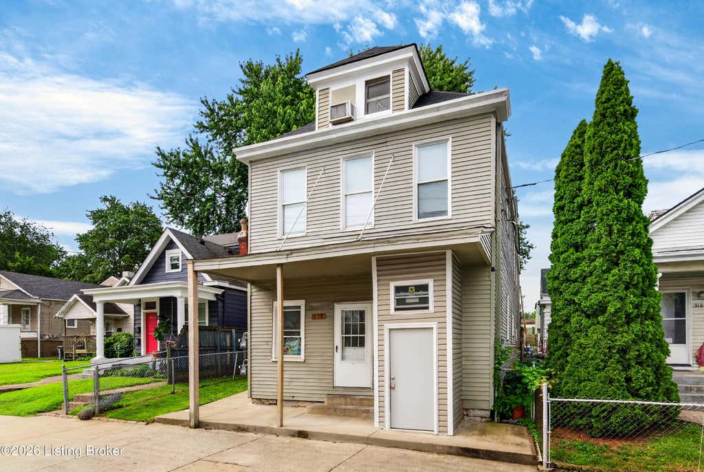 Photo of 918 Ash St, Louisville, KY 40217 (MLS # 1722104)