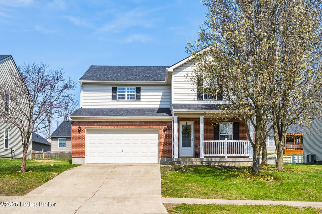 Photo of 2303 Esther Way, La Grange, KY 40031 (MLS # 1712533)