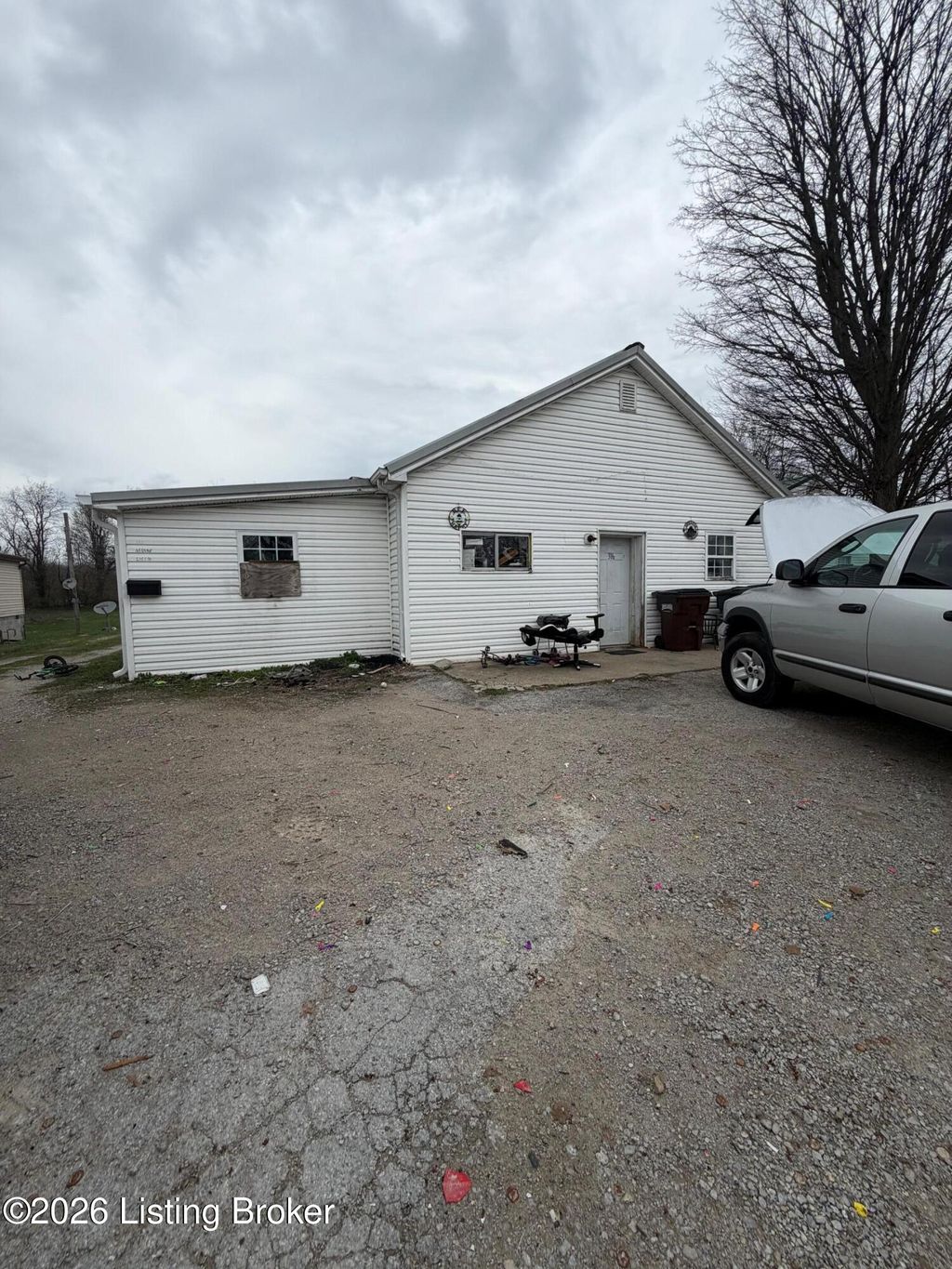 Photo of 316-318 Sulphur Ave, Eminence, KY 40019 (MLS # 1711136)