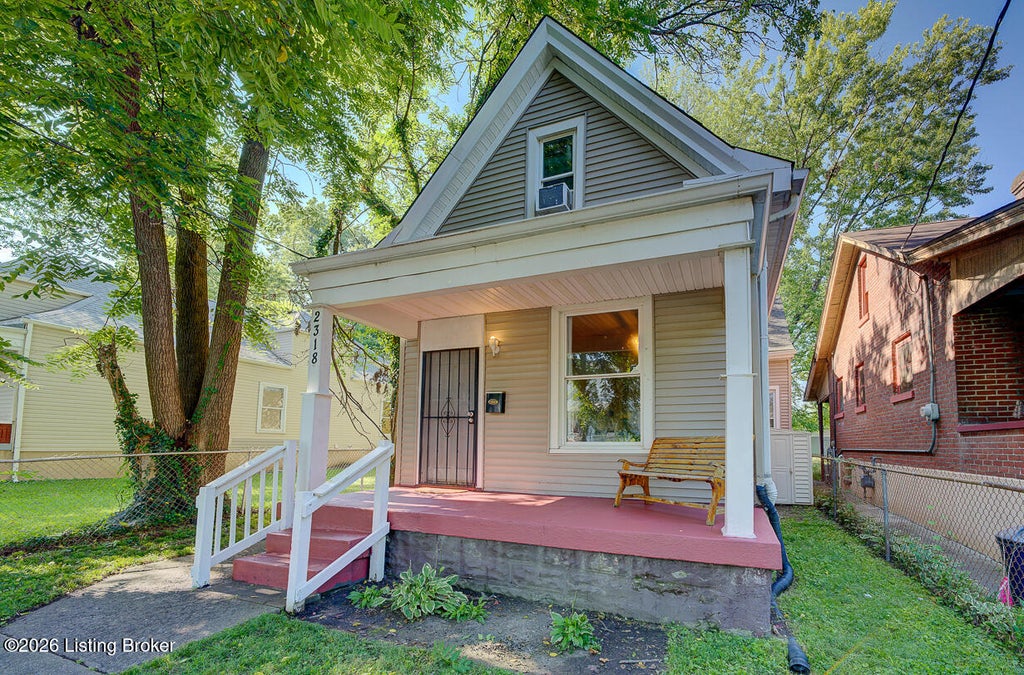 Photo of 2318 Garland Ave, Louisville, KY 40211 (MLS # 1725080)