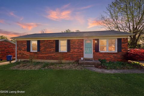 Photo of 67 Arbor Green Ln, Shelbyville, KY 40065 (MLS # 1711918)
