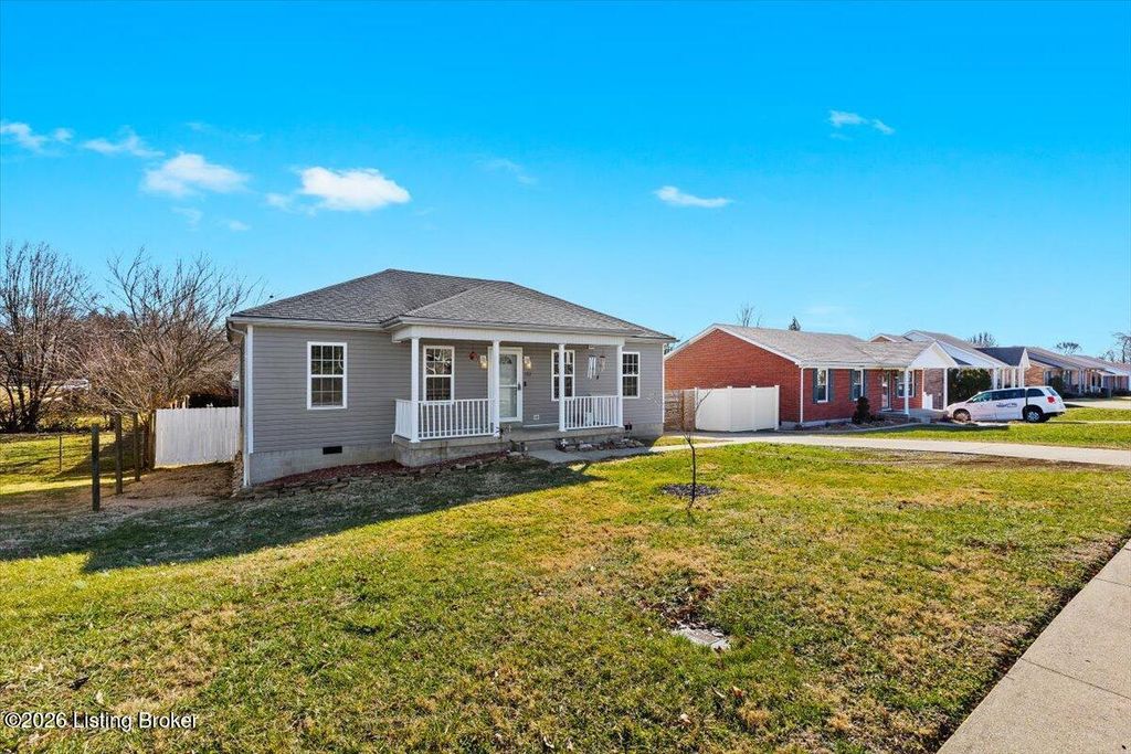 Photo of 191 McGowan Ave, Bardstown, KY 40004 (MLS # 1708124)