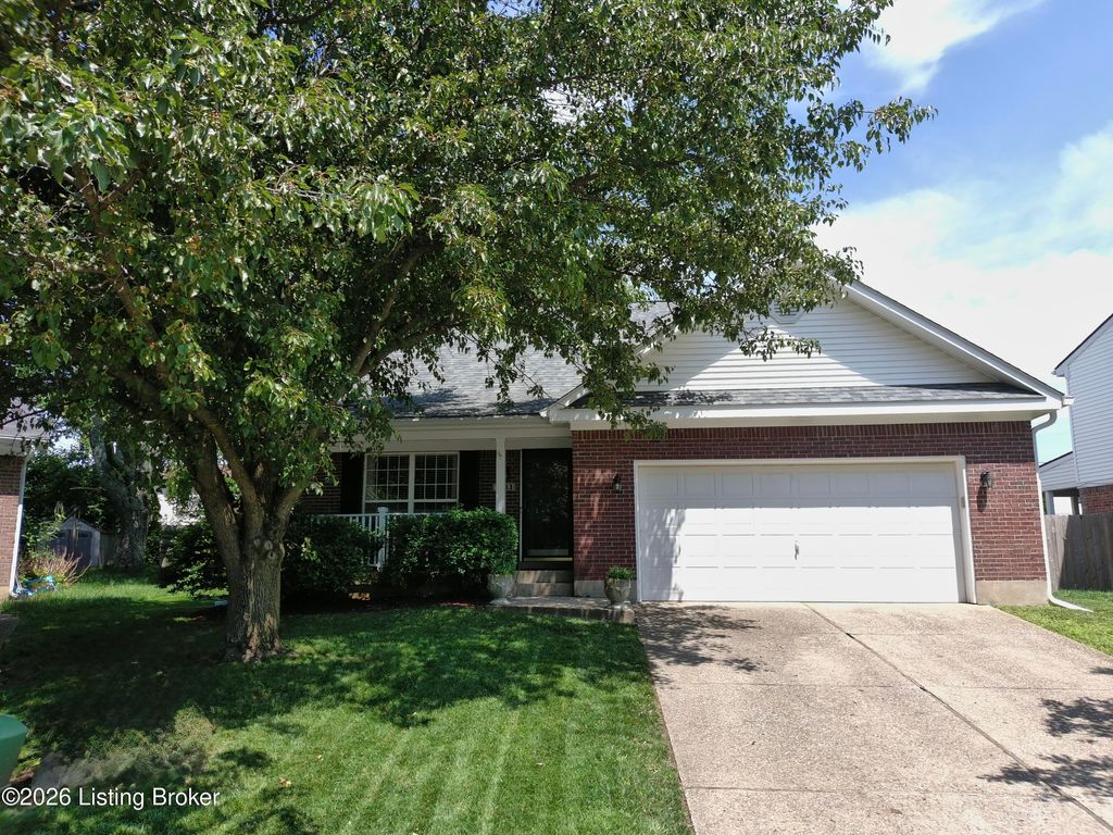 Photo of 5103 Rising Oak Ct, Louisville, KY 40245 (MLS # 1718807)