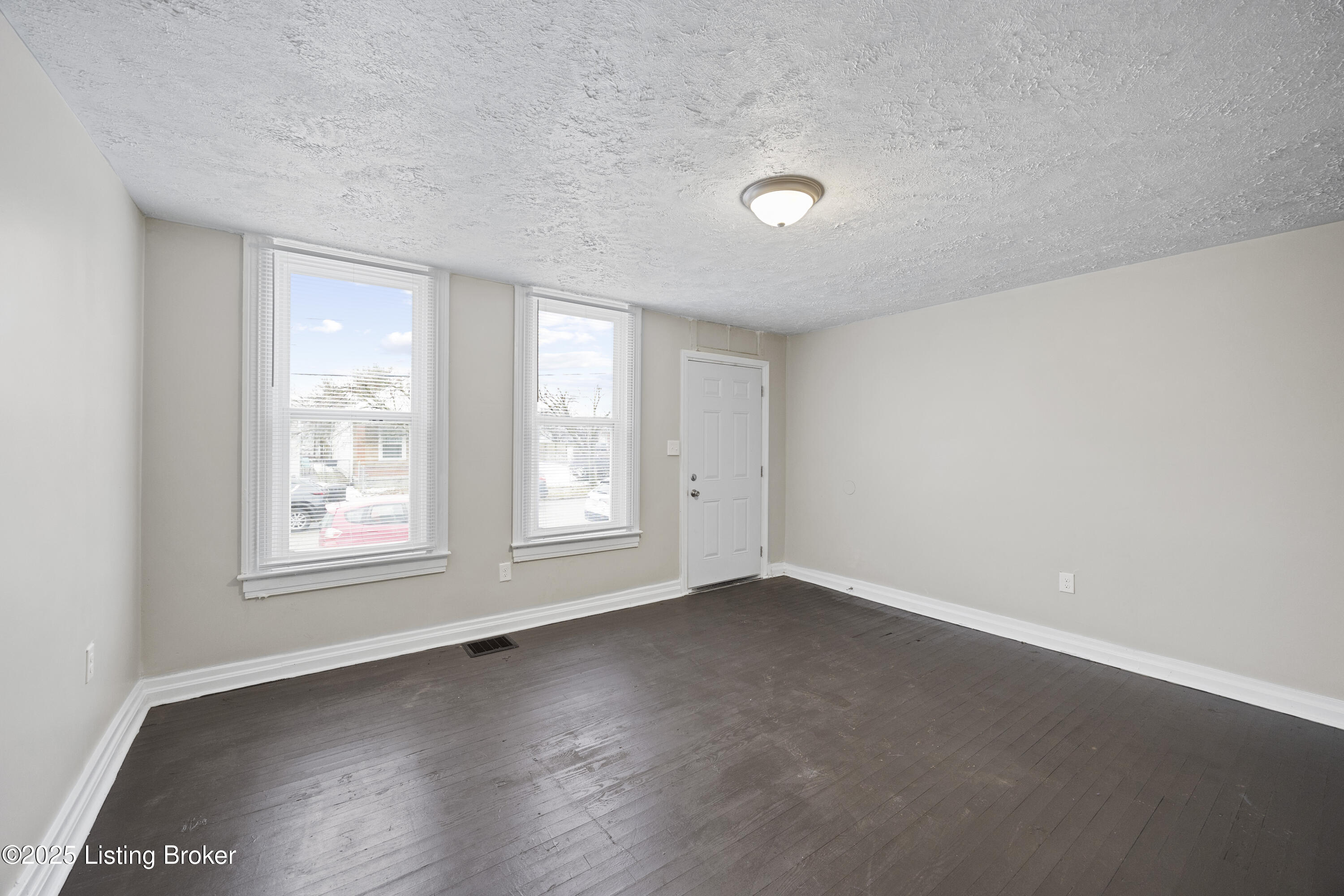 462 N 29th St, Louisville, Kentucky image 4