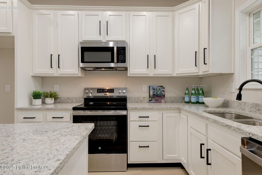 Photo of Lot 41 Brookley Place, Louisville, KY 40229 (MLS # 1709208)