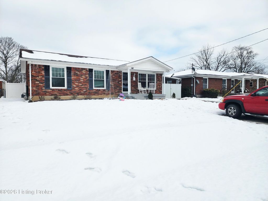 Photo of 4907 Rockaway Cir, Louisville, KY 40216 (MLS # 1708565)