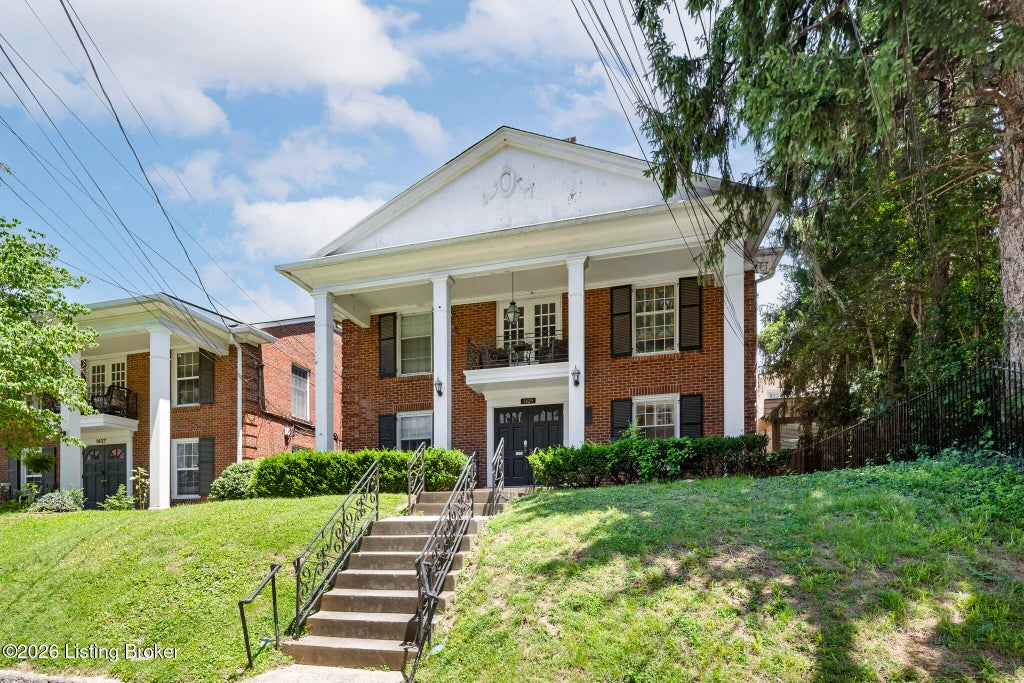 Photo of 1429 Everett Ave #APT 2, Louisville, KY 40204 (MLS # 1729766)