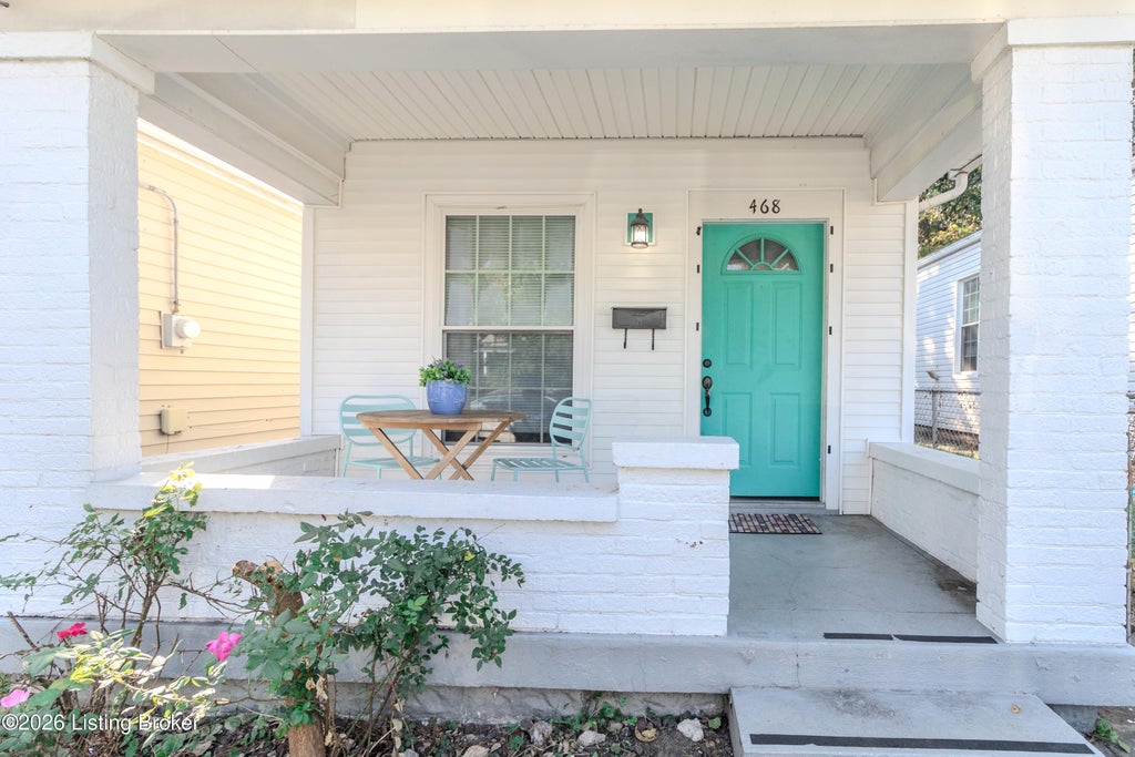 Photo of 468 E Brandeis Ave, Louisville, KY 40217 (MLS # 1729899)