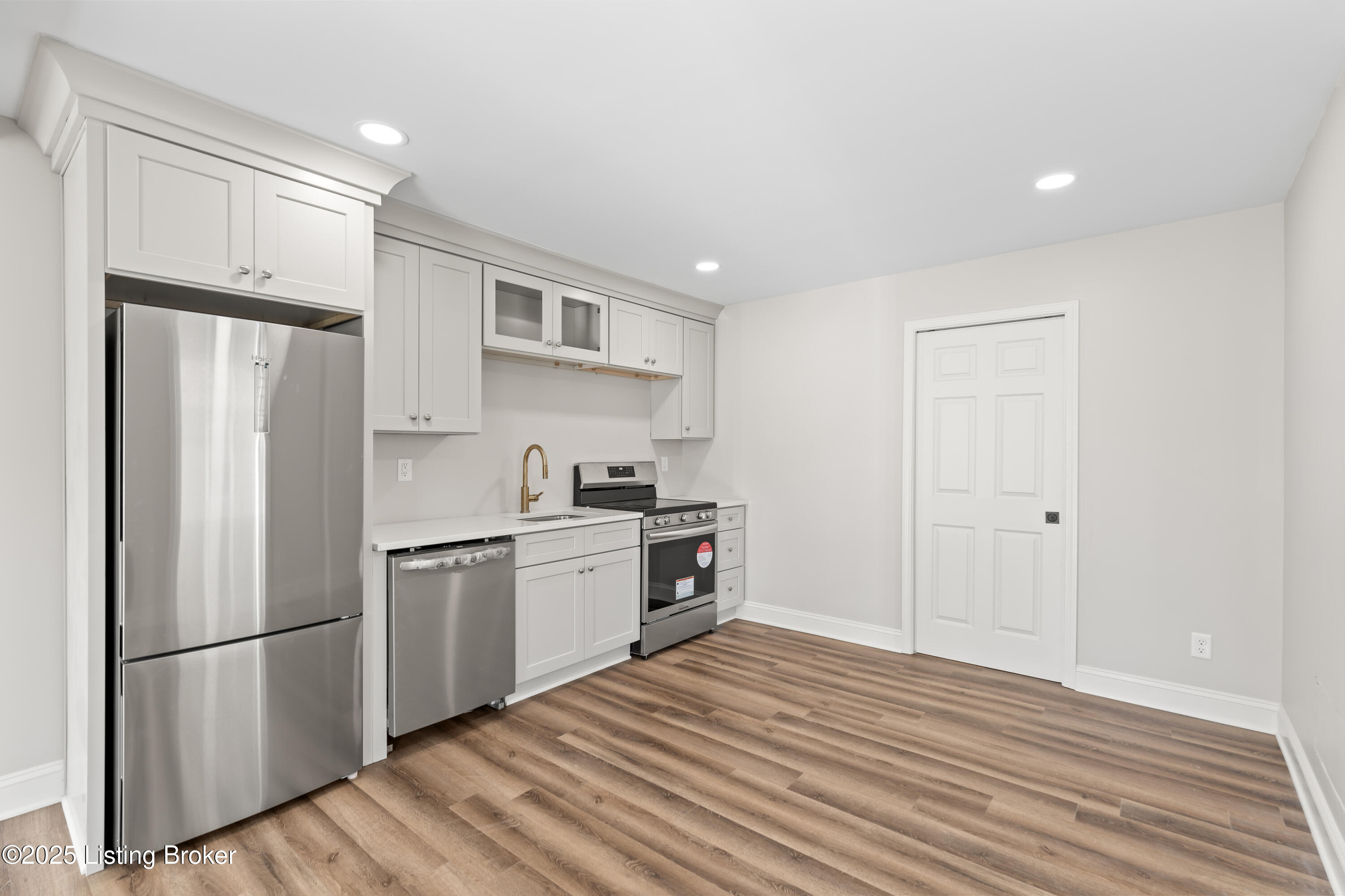 2609 Lindsay Ave, Louisville, Kentucky image 7