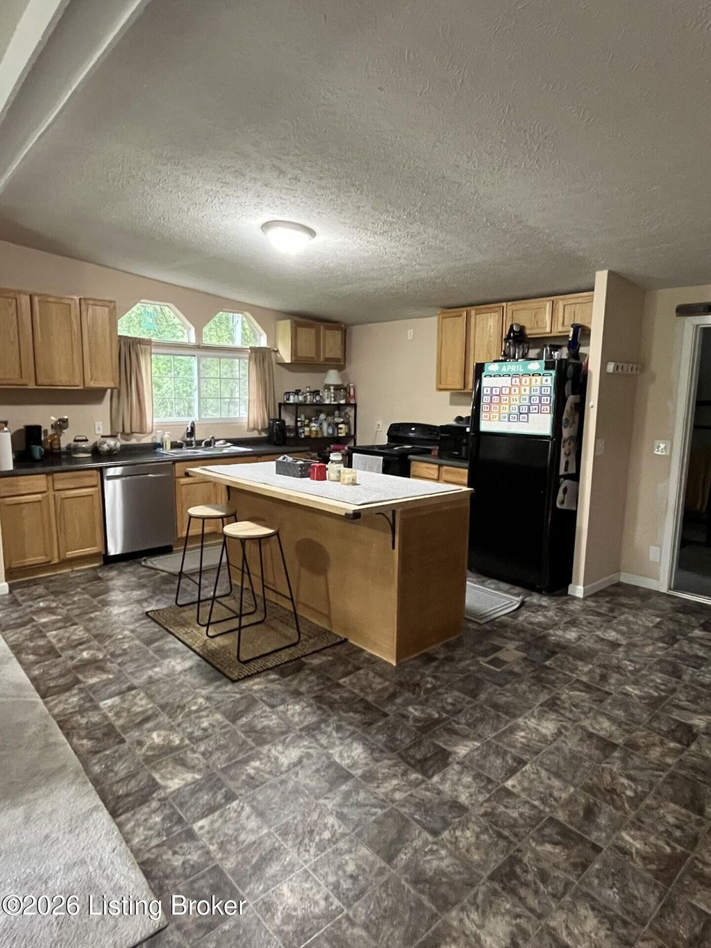 Photo of 435 Thompson Ln, Vine Grove, KY 40175 (MLS # 1715642)