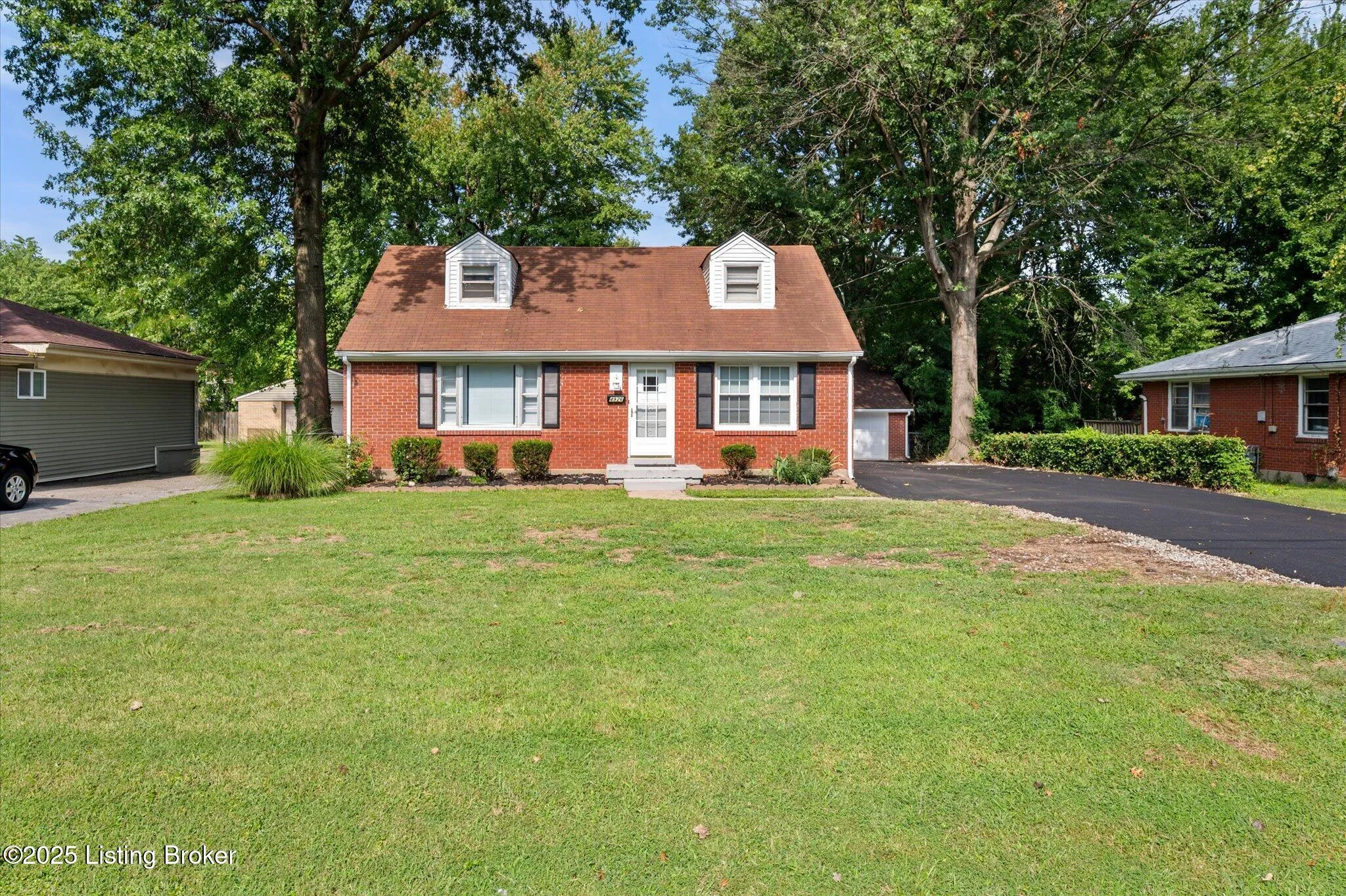 Louisville, Kentucky 40219, United States, 4 Bedrooms Bedrooms, ,2 BathroomsBathrooms,Residential,Active,189583 Louisville, Kentucky 40219, United States, 4 Bedrooms Bedrooms, ,2 BathroomsBathrooms,Residential,Active,189583