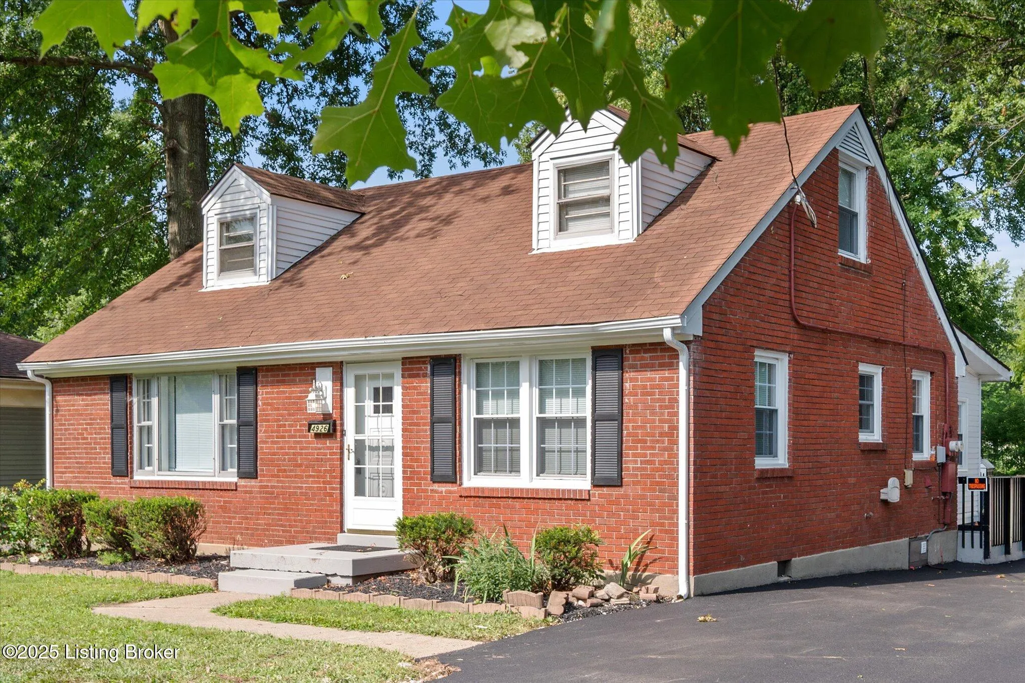 Louisville, Kentucky 40219, United States, 4 Bedrooms Bedrooms, ,2 BathroomsBathrooms,Residential,Active,189583