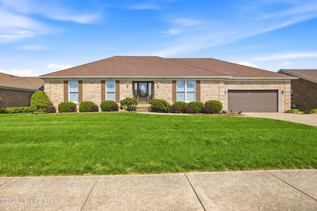 Photo of 7313 York River Rd, Louisville, KY 40214 (MLS # 1713134)