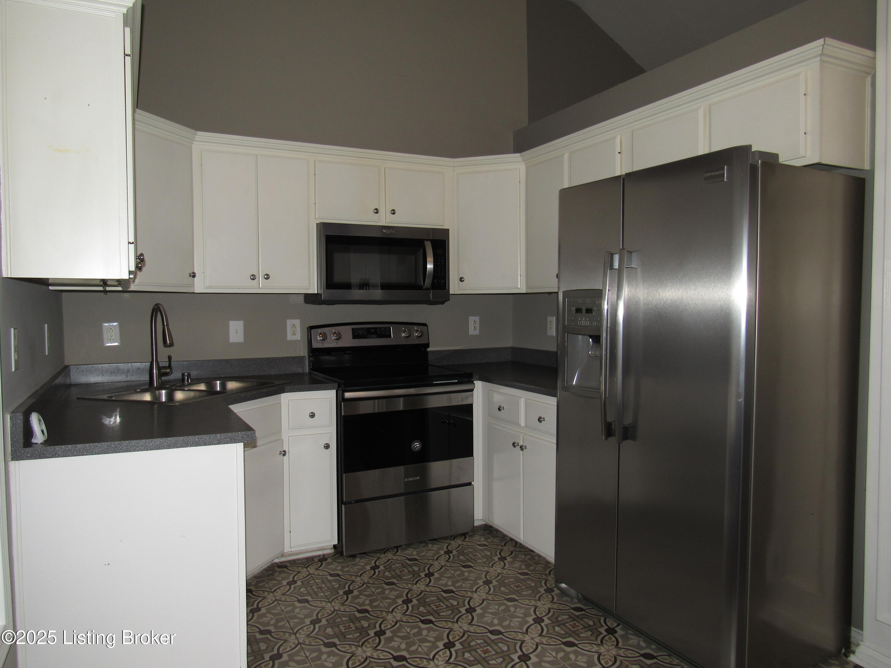 1253 Shepard Way, Shelbyville, Kentucky image 3